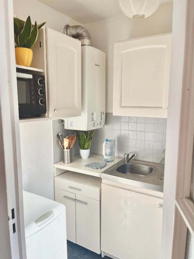 Studio With Terrace And Sea View, 10 Min To The Beach Nizza Kültér fotó