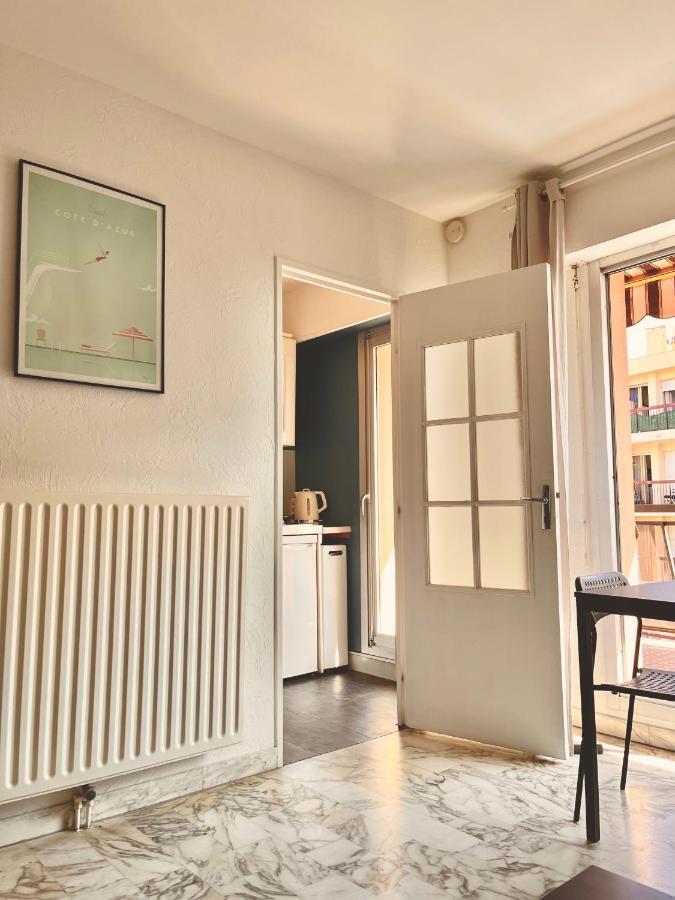 Studio With Terrace And Sea View, 10 Min To The Beach Nizza Kültér fotó